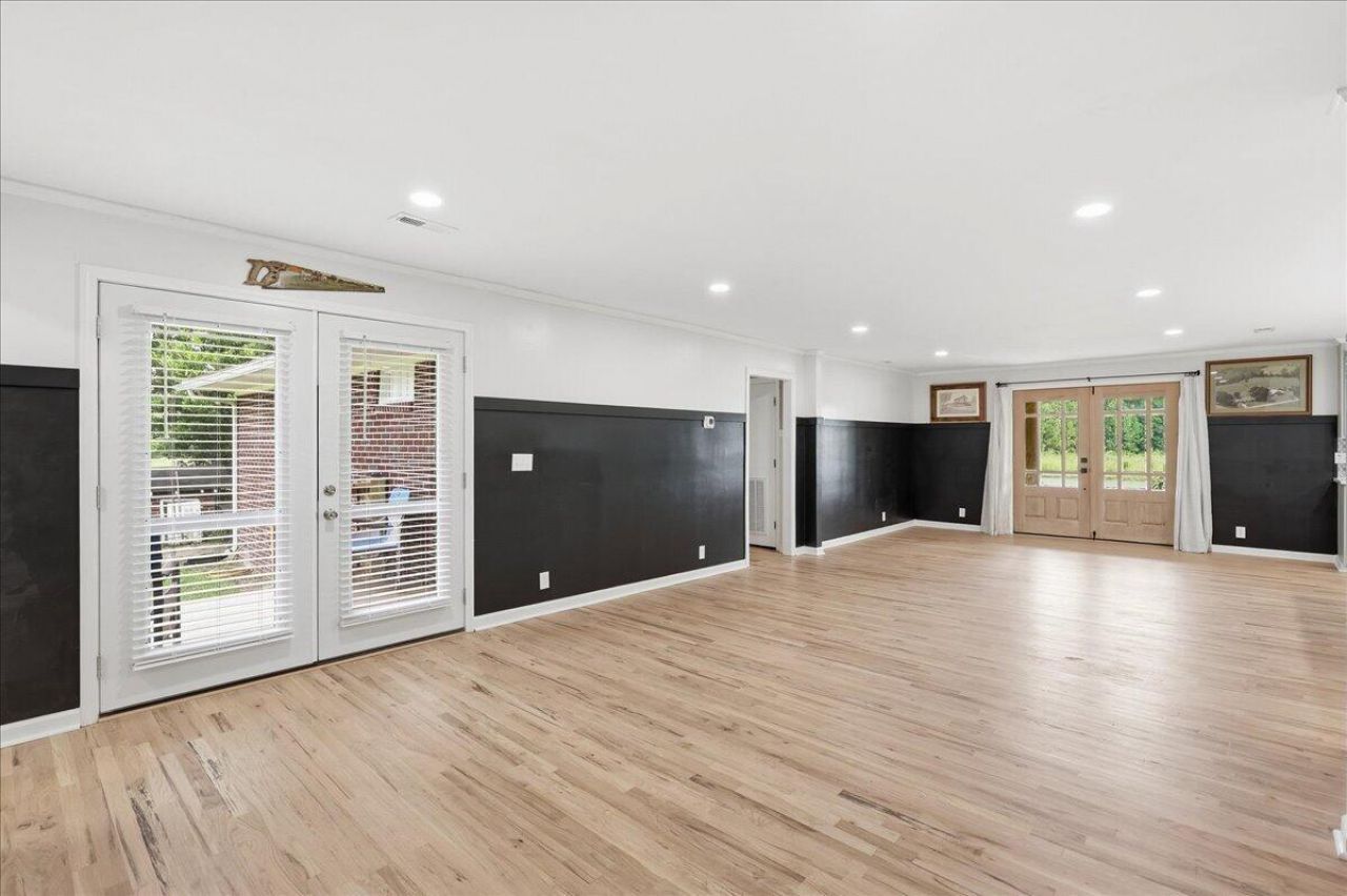918 Friendship Road Photo 40