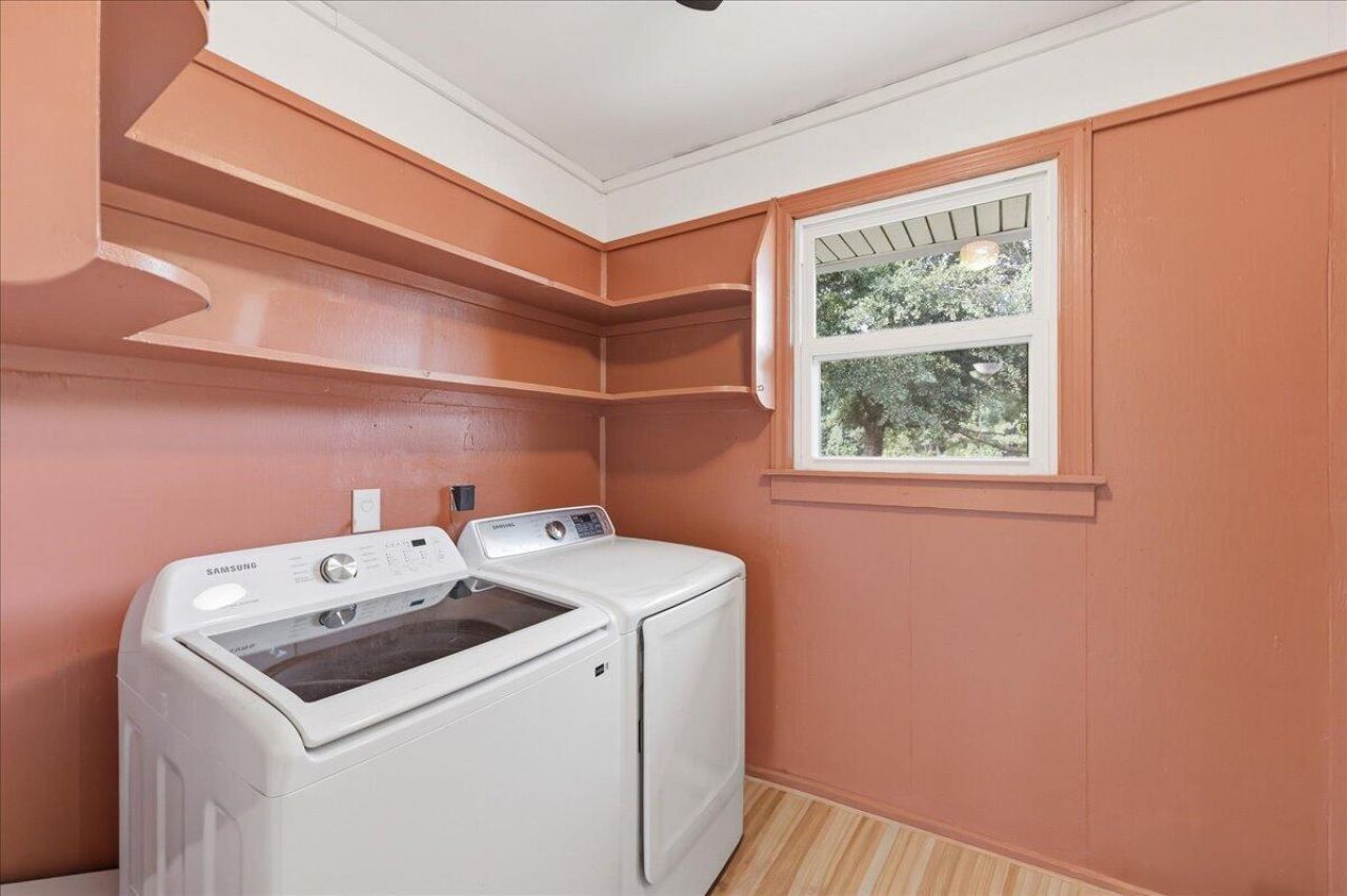 918 Friendship Road Photo 47
