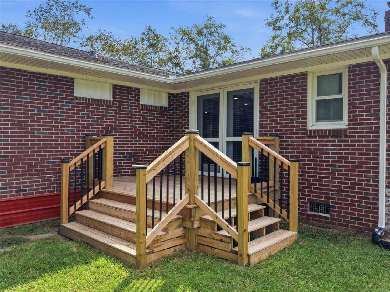 918 Friendship Road Photo 49