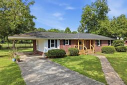 918 Friendship Road photo 4