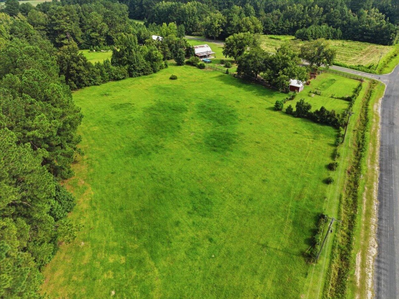 918 Friendship Road Photo 72