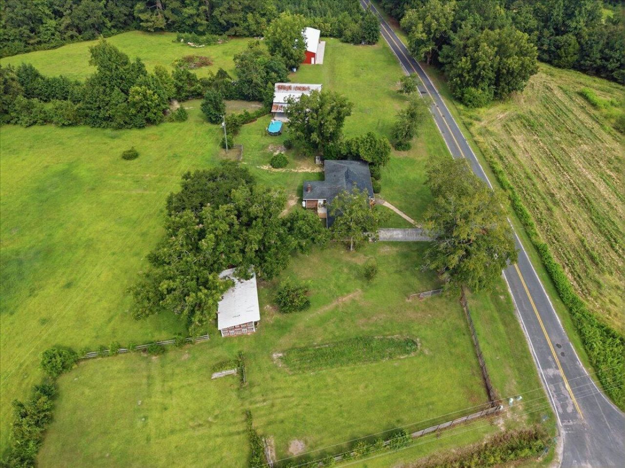 918 Friendship Road Photo 78