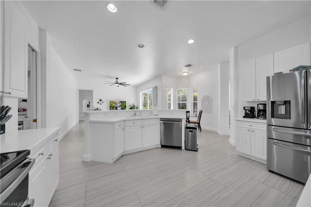 11142 Lakeland Cir, Fort Myers, FL 33913 Photo