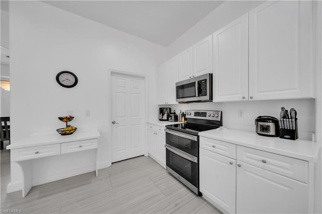 11142 Lakeland Cir, Fort Myers, FL 33913 Photo