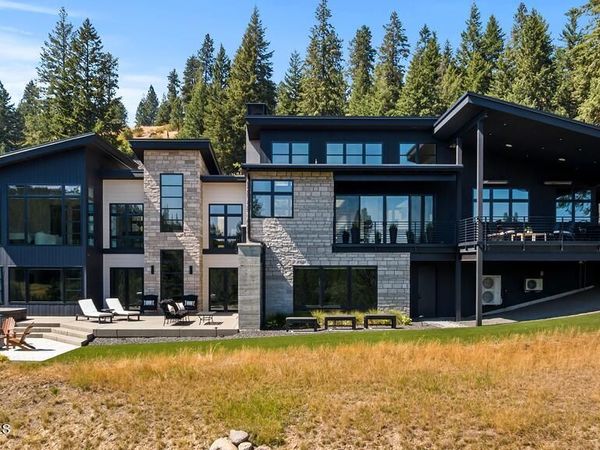 5462 W Mylonite Dr, Coeur d'Alene, ID 83814