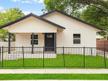 2520 Dell Street, Fort Worth, TX 76111
