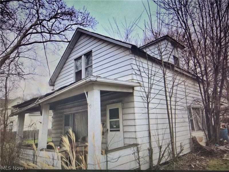 5964 Engel Avenue, Cleveland, OH 44127 Photo 2