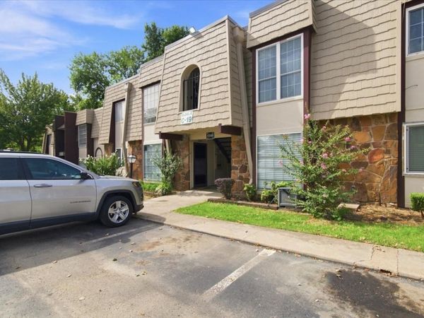 4348 E 67th Street , Unit 804, Tulsa, OK 74136