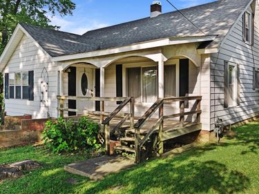 33 Aspen Street, Calvert City, KY 42029