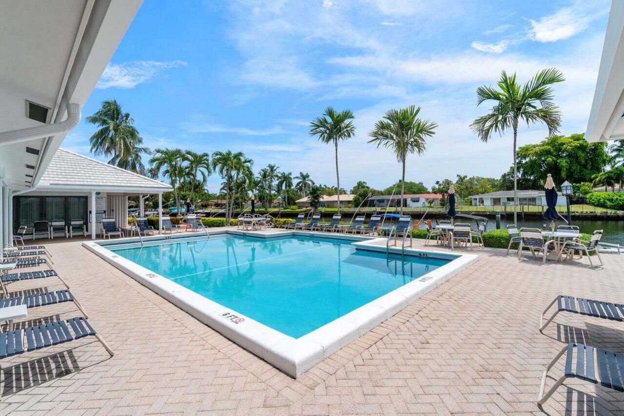 120 Cypress Club Drive, Unit 231, Pompano Beach, FL 33060 Photo