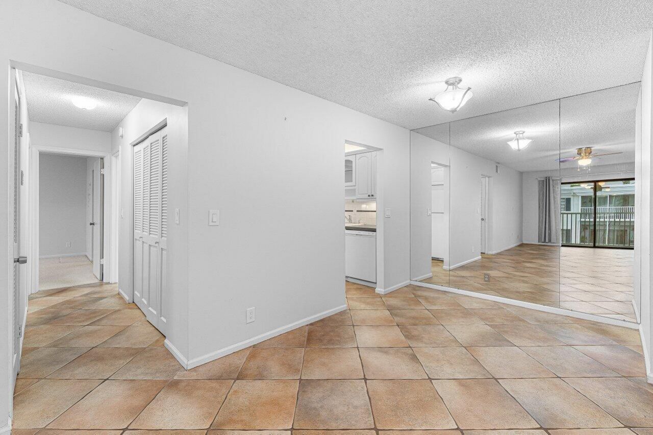 120 Cypress Club Drive, Unit 231, Pompano Beach, FL 33060 Photo