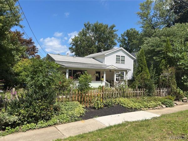 300 Oneida Street, Lewiston, NY 14092