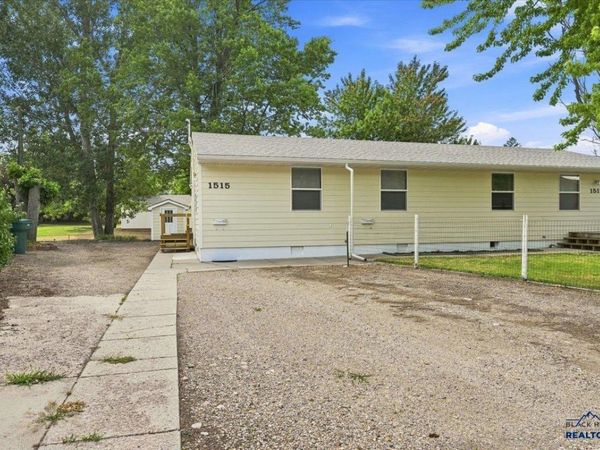 1511 & 1515 MEADE AVE, Sturgis, SD 57785