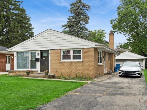 620 N Main Street , Mount Prospect, IL 60056