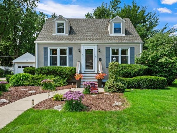 68 S 3rd Avenue , Lombard, IL 60148