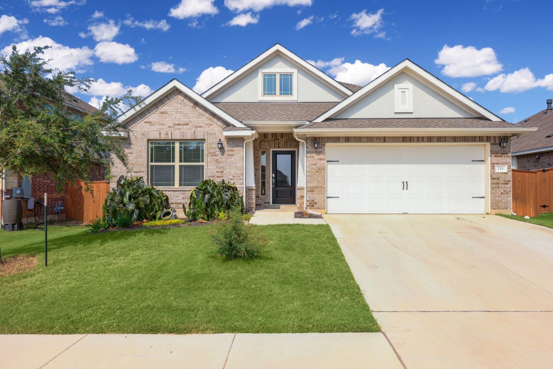 233 Abruzzi St, Leander, TX 78641 Main Photo