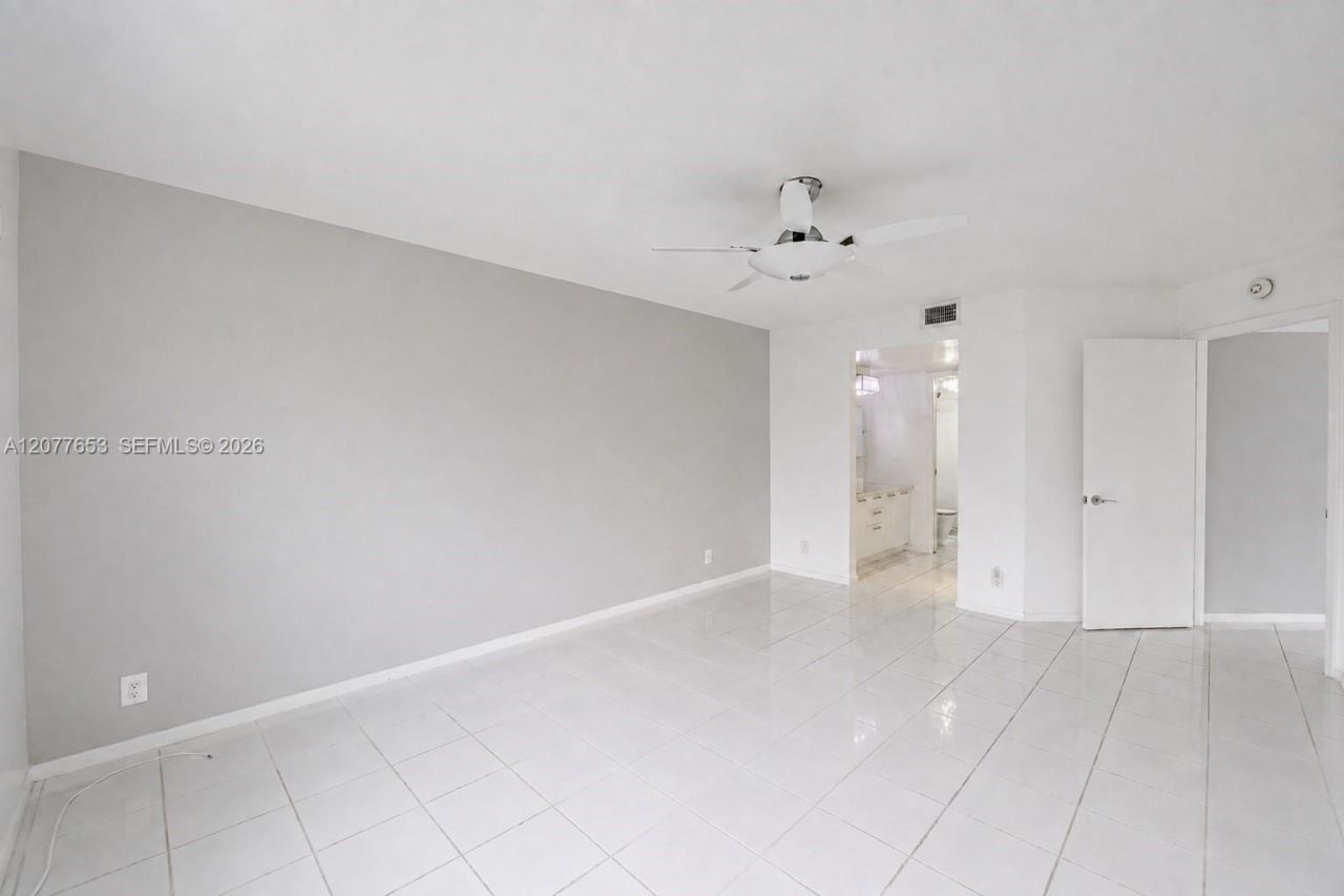 12601 SW 13th St, Unit 315G, Pembroke Pines, FL 33027 Photo