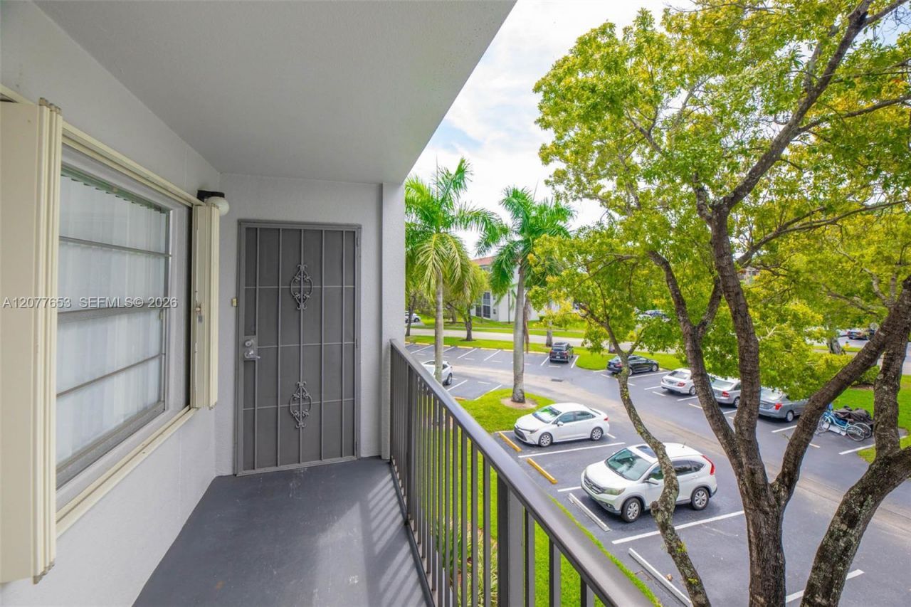 12601 SW 13th St, Unit 315G, Pembroke Pines, FL 33027 Photo