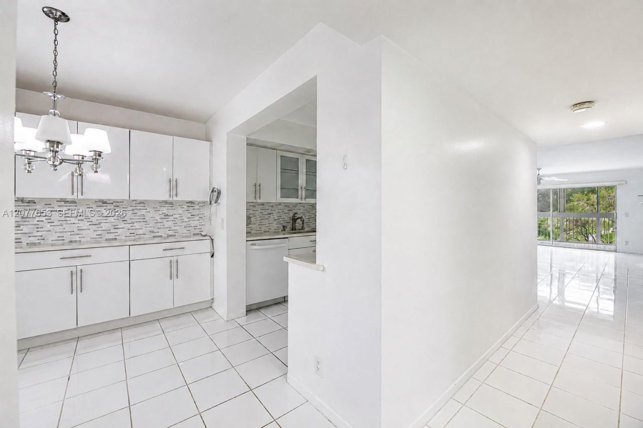 12601 SW 13th St, Unit 315G, Pembroke Pines, FL 33027 Photo