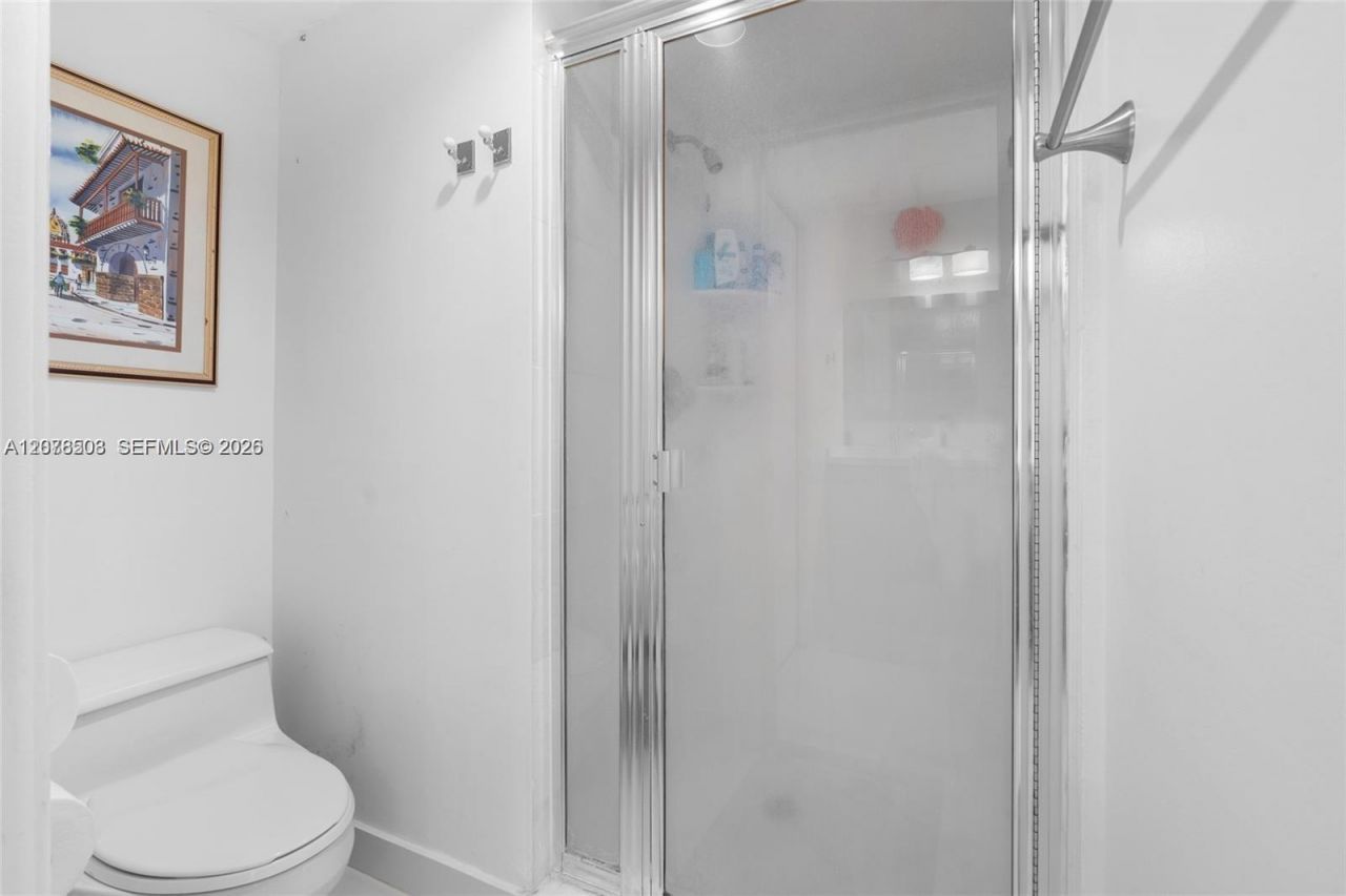 19195 NE 36th Ct , Unit 2502, Aventura, FL 33180 Photo