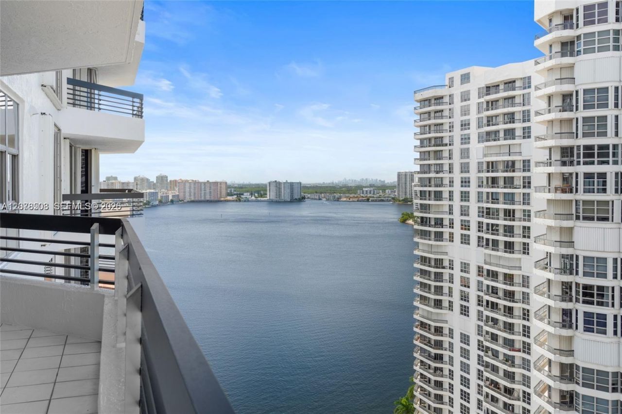 19195 NE 36th Ct , Unit 2502, Aventura, FL 33180 Photo