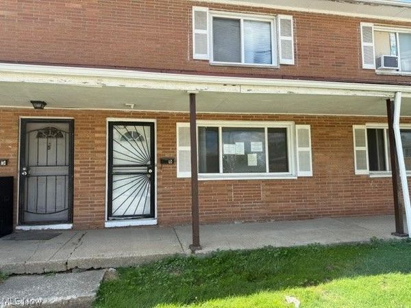 4906 Banbury Court , Unit 6, Warrensville Heights, OH 44128