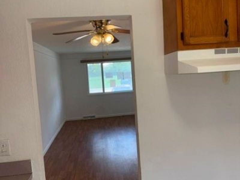 4906 Banbury Court, Unit 6, Warrensville Heights, OH 44128 Photo 12