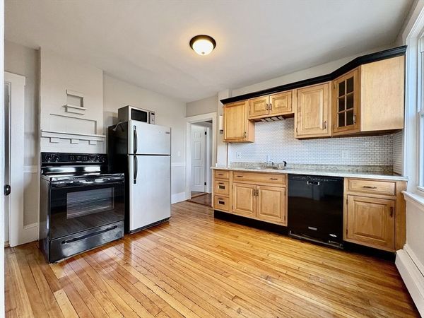 122 Rawson Rd, Unit 3, Quincy, MA 02170
