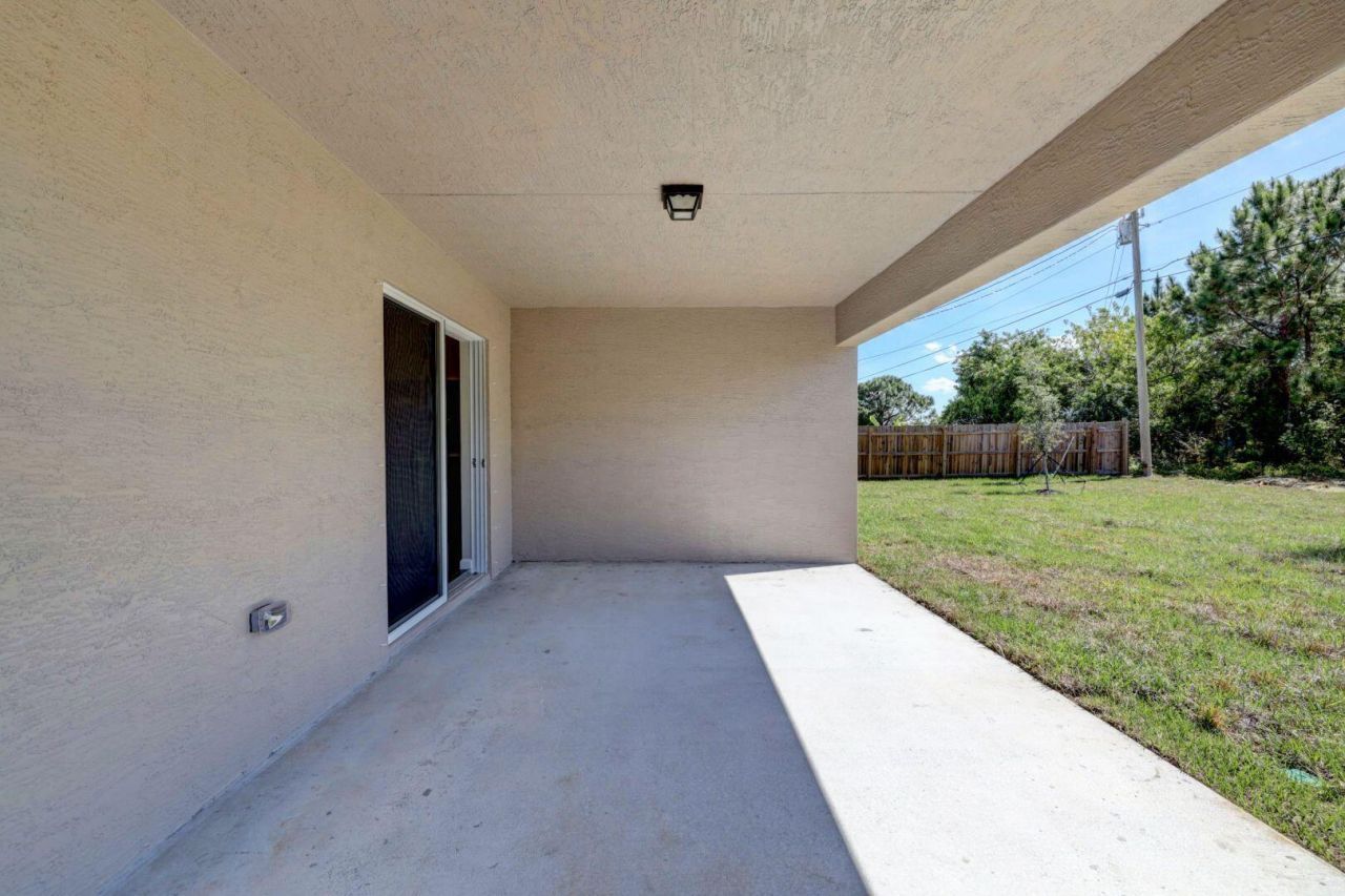 1913 SW Swift Avenue, Port Saint Lucie, FL 34953 Photo