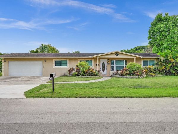 6200 NW 9TH Street, Margate, FL 33063