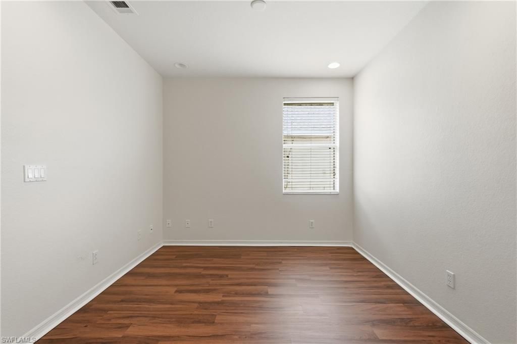 4327 Avian Ave , Fort Myers, FL 33916 Photo