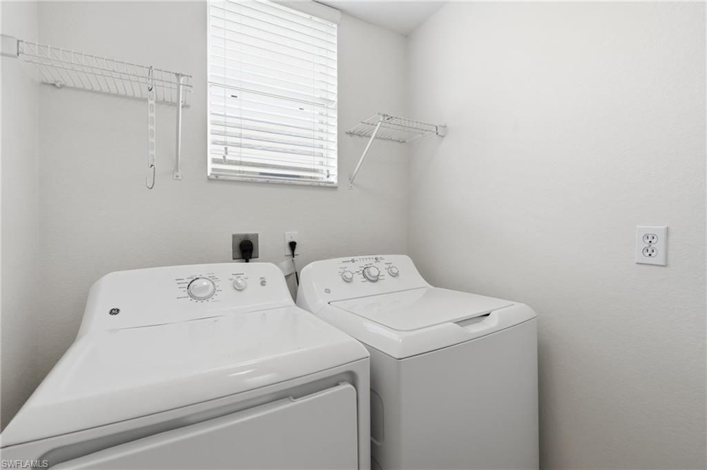 4327 Avian Ave , Fort Myers, FL 33916 Photo
