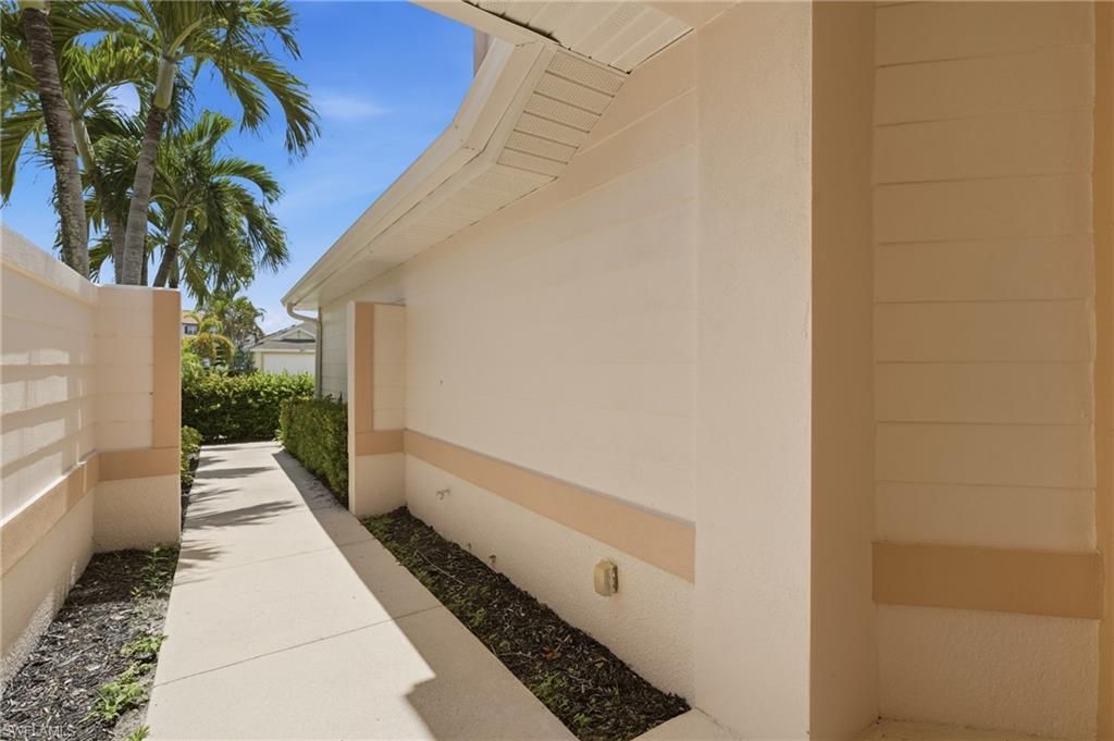 4327 Avian Ave , Fort Myers, FL 33916 Photo