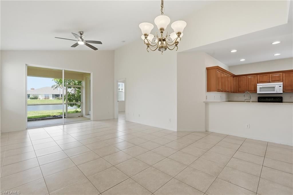 4327 Avian Ave , Fort Myers, FL 33916 Photo