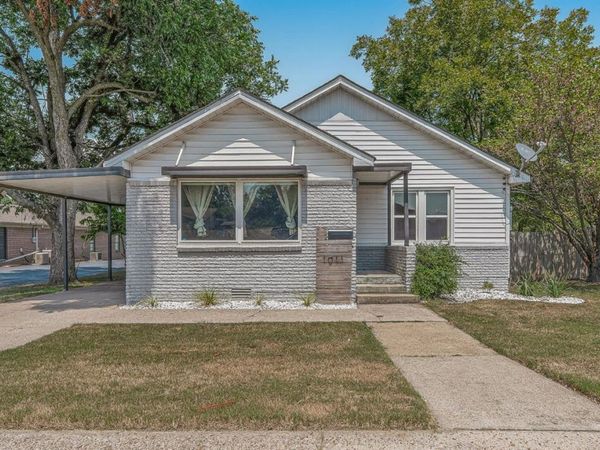 1011 W Court Street W, Paragould, AR 72450