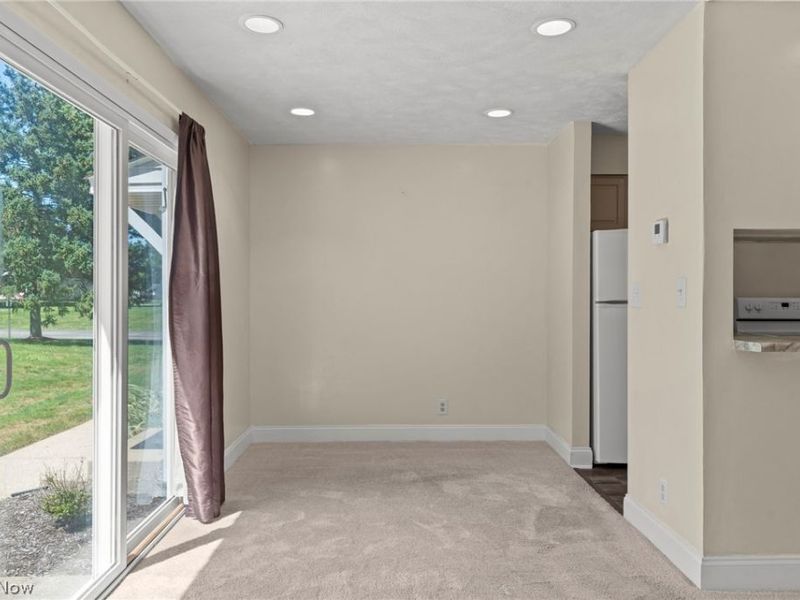 2542 Royal County Down, Unit A, Uniontown, OH 44685 Photo 9