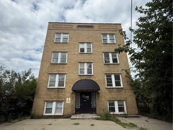 976 E 70th Street , Cleveland, OH 44103