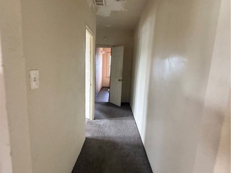 976 E 70th Street, Cleveland, OH 44103 Photo 31