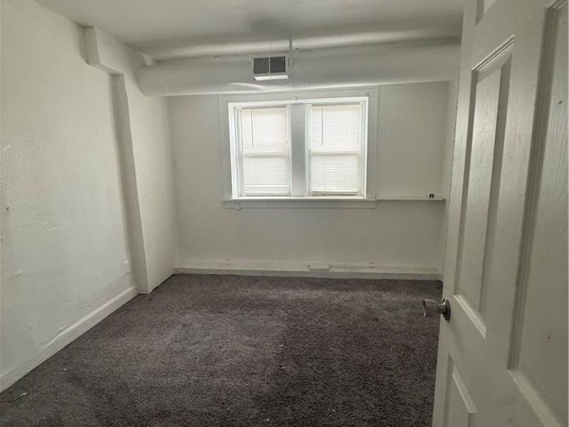 976 E 70th Street, Cleveland, OH 44103 Photo 44
