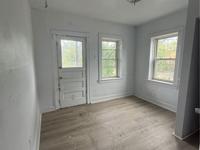 976 E 70th Street, Cleveland, OH 44103 Photo 6