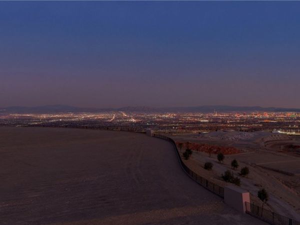 10 Western Skyline Drive , Las Vegas, NV 89138