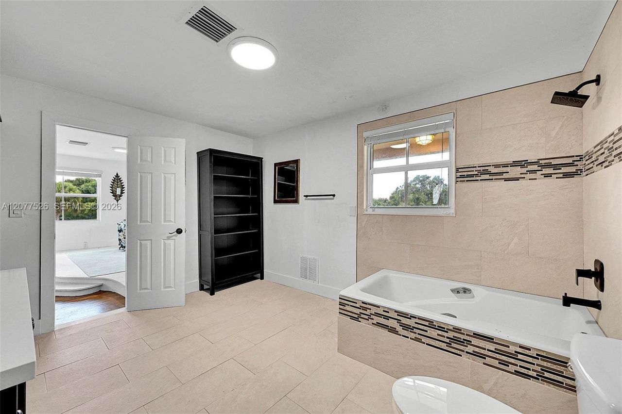 1201 Old Hiatus Rd, Plantation, FL 33323 Photo