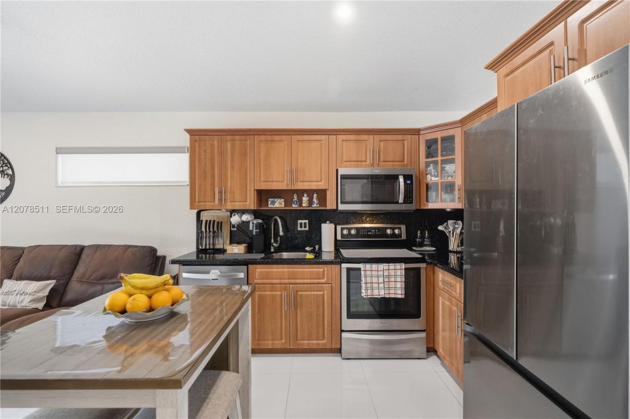 7456 W 34th Ln, Hialeah, FL 33018 Photo