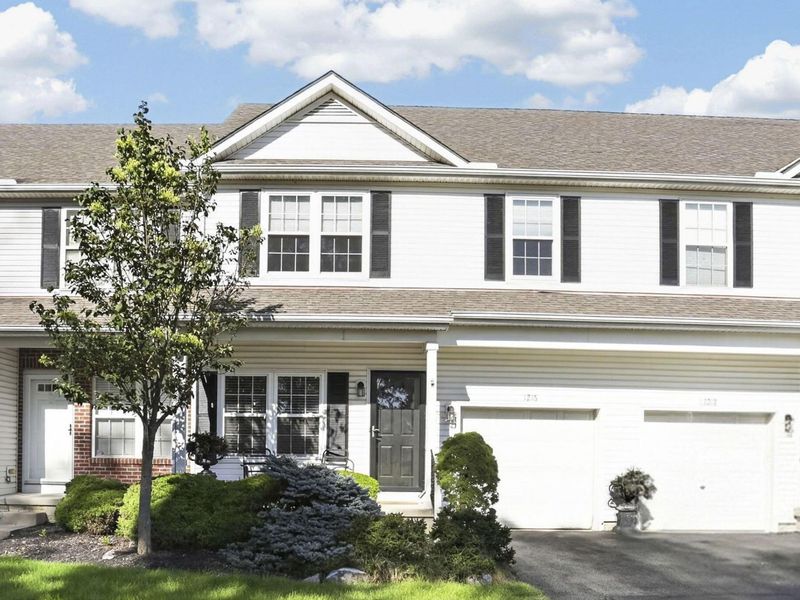 1216 Green Drive, Unit 605, Gahanna, OH 43230 Photo 1