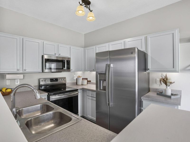 1216 Green Drive, Unit 605, Gahanna, OH 43230 Photo 11