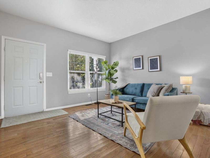 1216 Green Drive, Unit 605, Gahanna, OH 43230 Photo 3