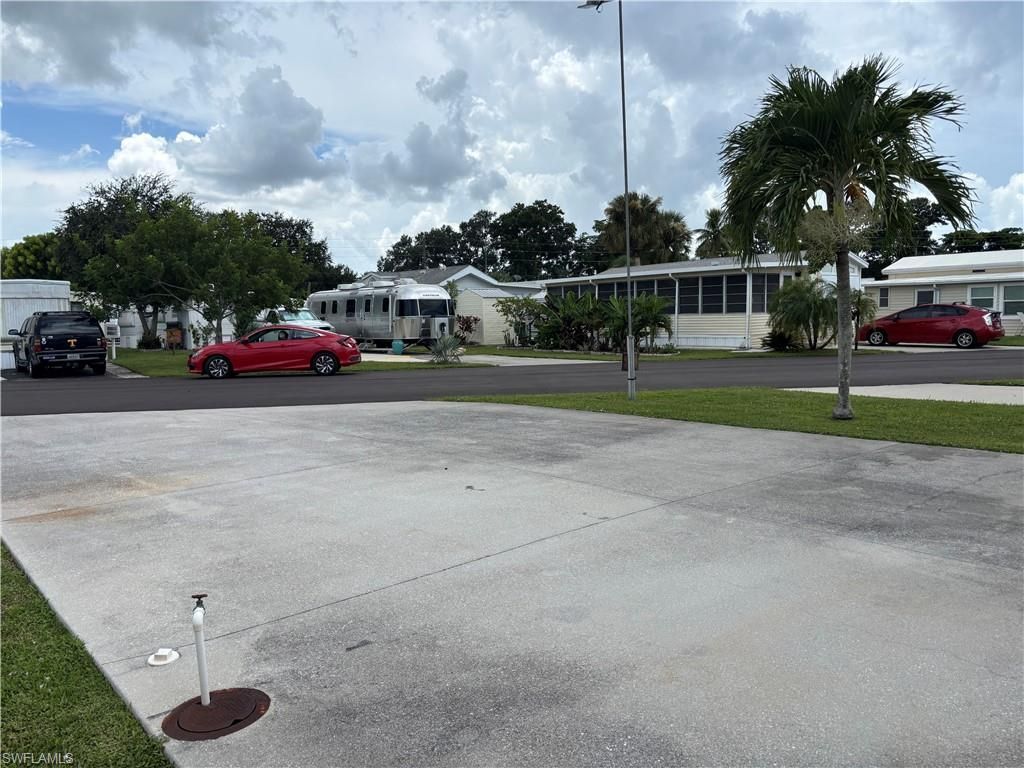 12 Pearl Dr, Naples, FL 34114 Photo