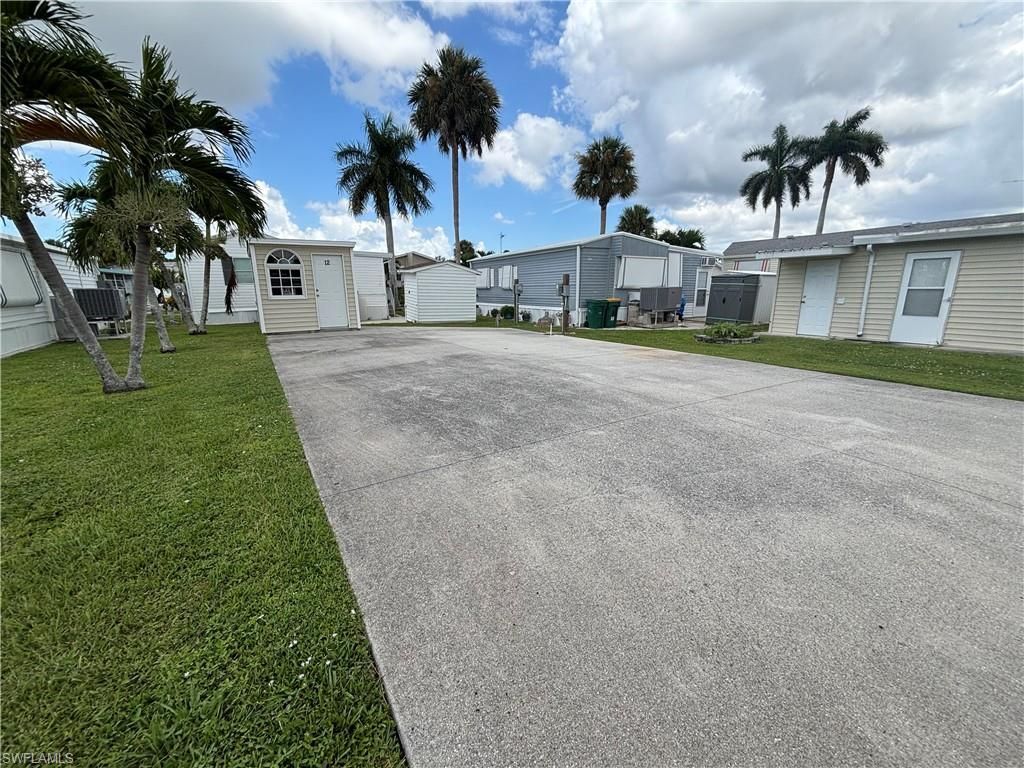 12 Pearl Dr, Naples, FL 34114 Photo
