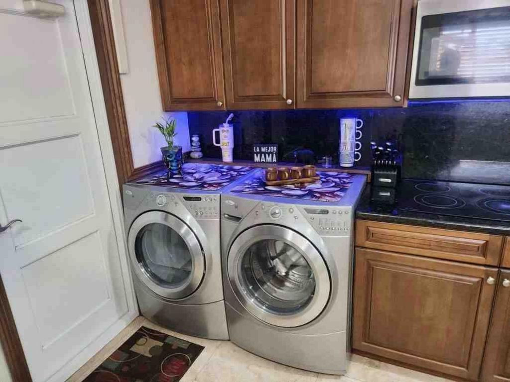 1195 NW 30th Place, Miami, FL 33125 Photo