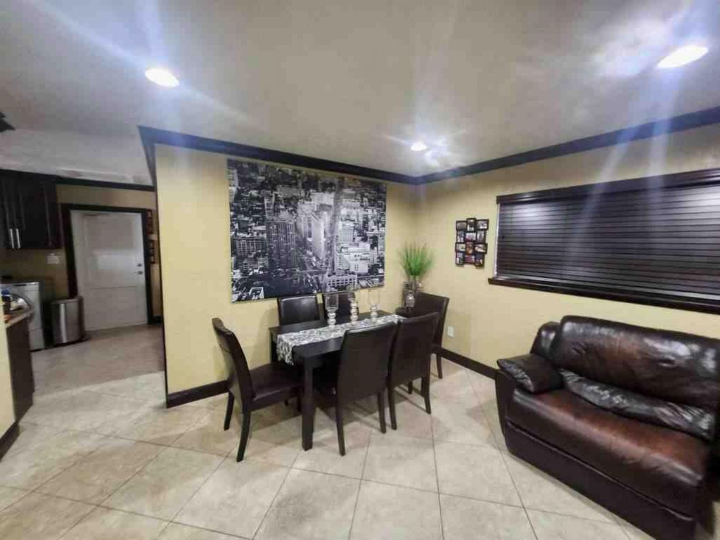 1195 NW 30th Place, Miami, FL 33125 Photo
